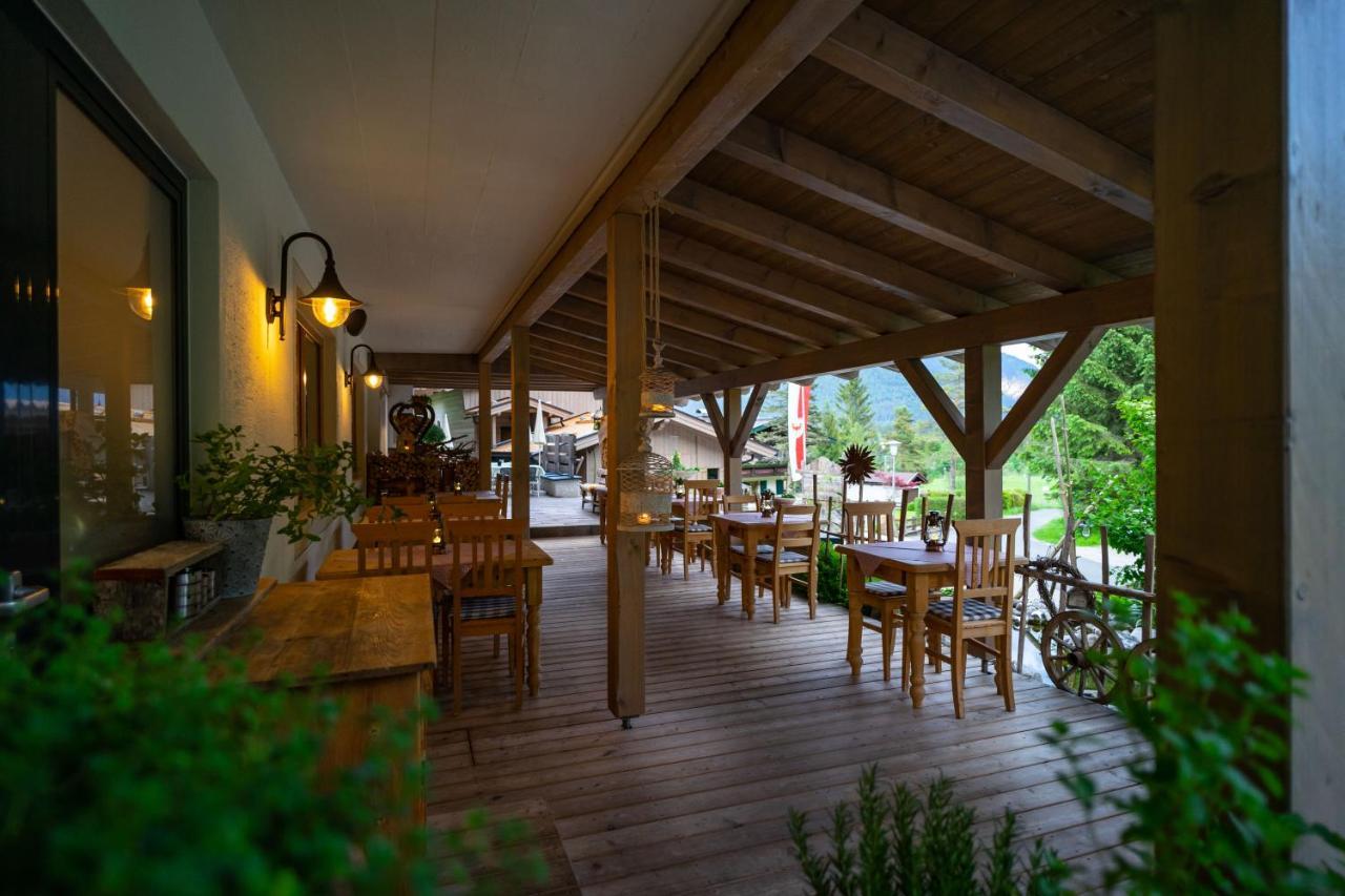 Hotel Landhaus Tirolerherz Санкт-Ульрих-ам-Пиллерзее Экстерьер фото