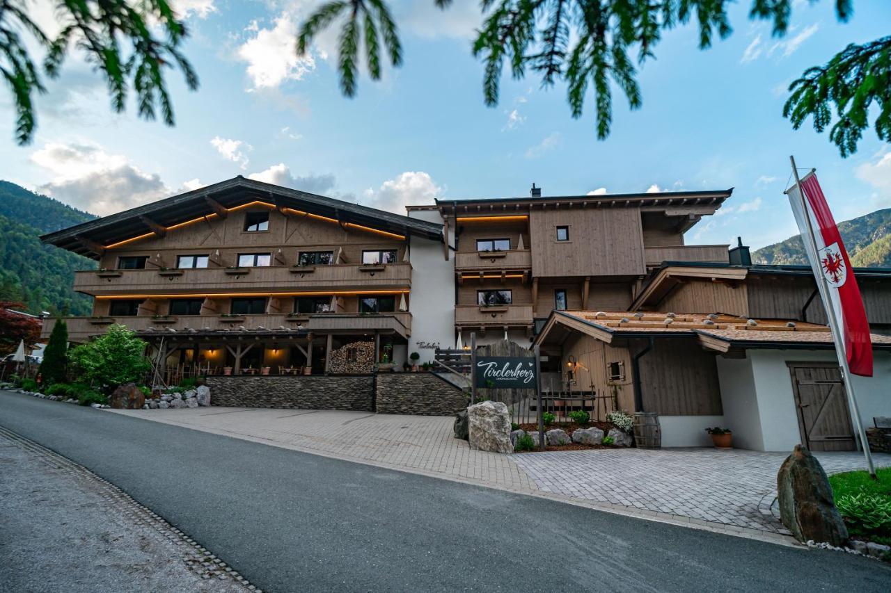 Hotel Landhaus Tirolerherz Санкт-Ульрих-ам-Пиллерзее Экстерьер фото