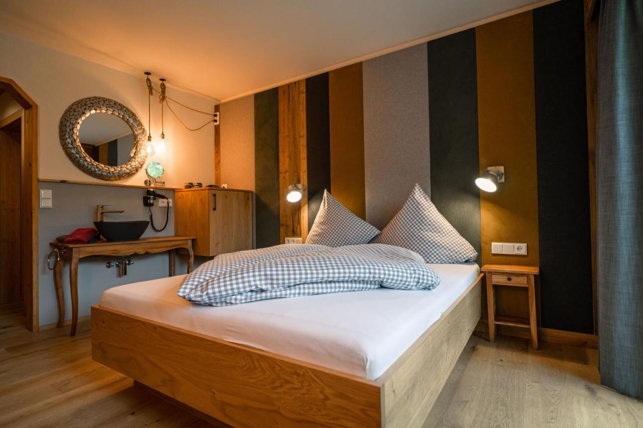 Hotel Landhaus Tirolerherz Санкт-Ульрих-ам-Пиллерзее Экстерьер фото