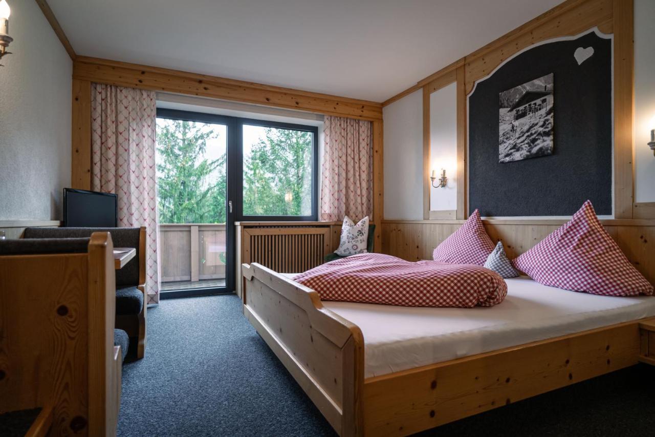 Hotel Landhaus Tirolerherz Санкт-Ульрих-ам-Пиллерзее Экстерьер фото