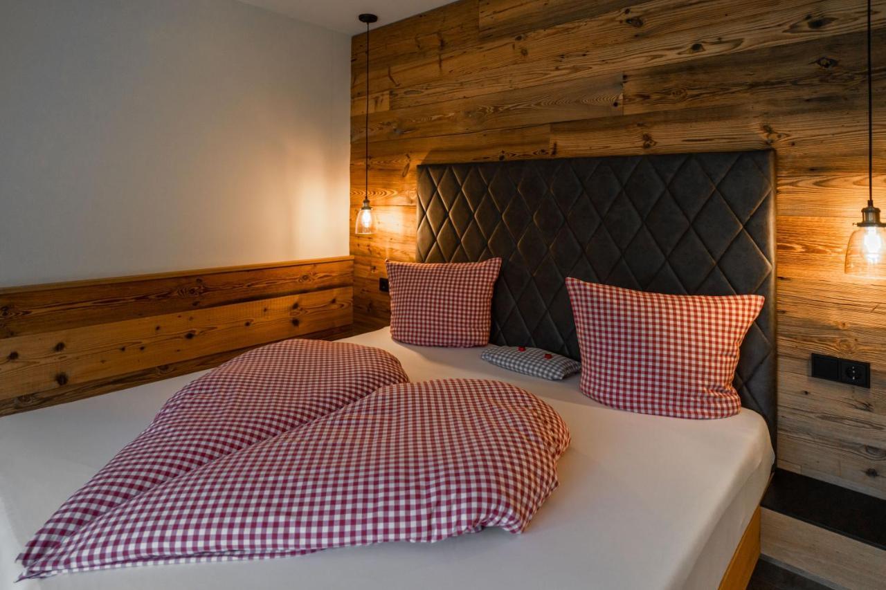 Hotel Landhaus Tirolerherz Санкт-Ульрих-ам-Пиллерзее Экстерьер фото