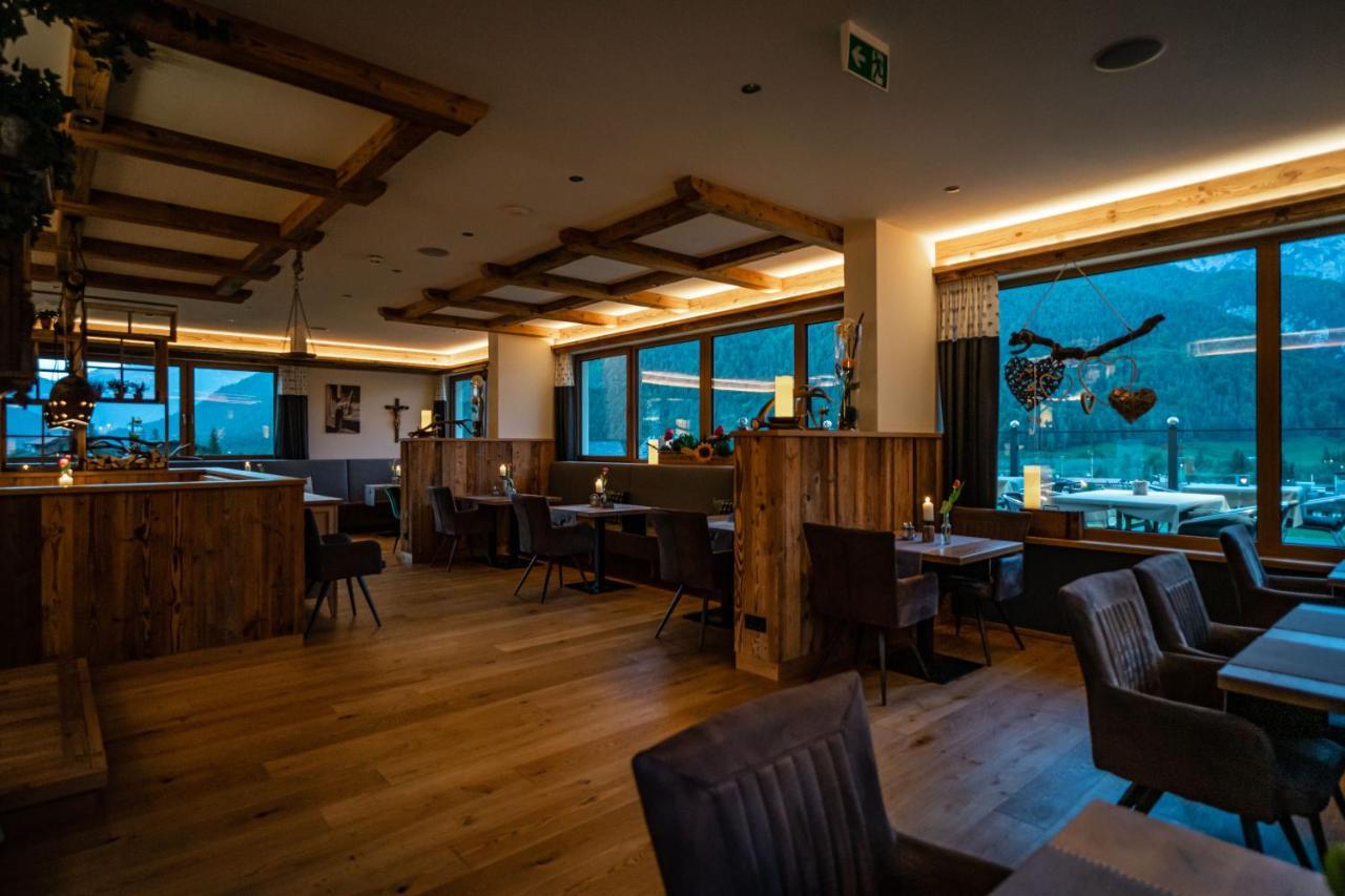 Hotel Landhaus Tirolerherz Санкт-Ульрих-ам-Пиллерзее Экстерьер фото
